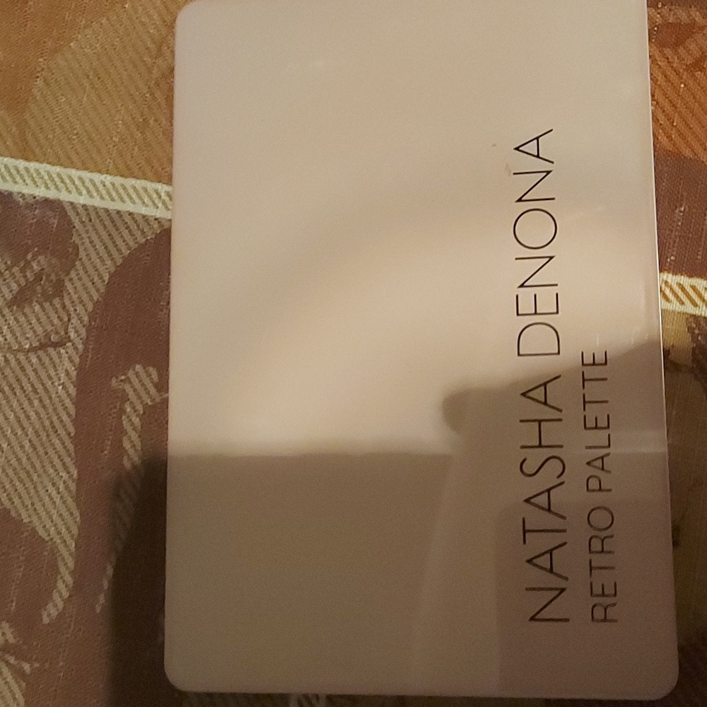Eyeshadow pallette